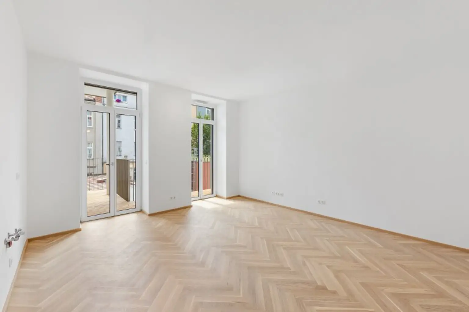 3-Zimmer-Altbaueigentumswohnung in generalsaniertem Altbau mit Balkon
