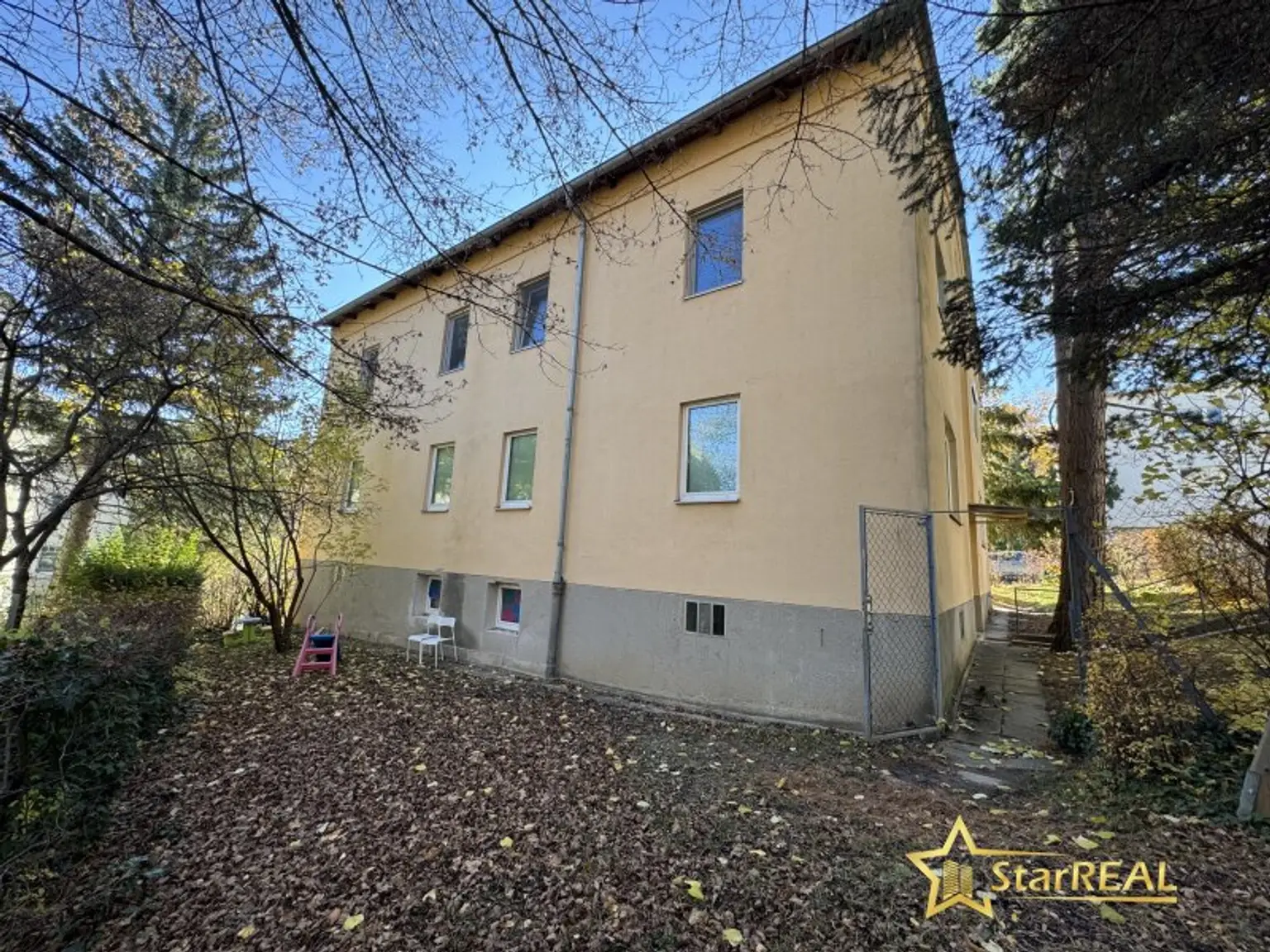 4 ZIMMER WOHNUNG IN 1130 WIEN! RENOVIERTER ZUSTAND. GEMEINSCHAFTSGARTEN.