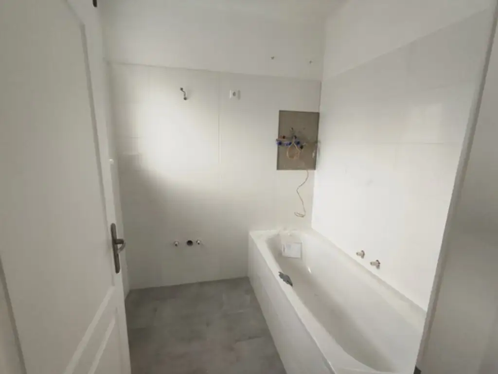 Frisch renovierte Eigentumswohnung mit 2 Balkonen in Siegendorf – Ihr neues Zuhause!