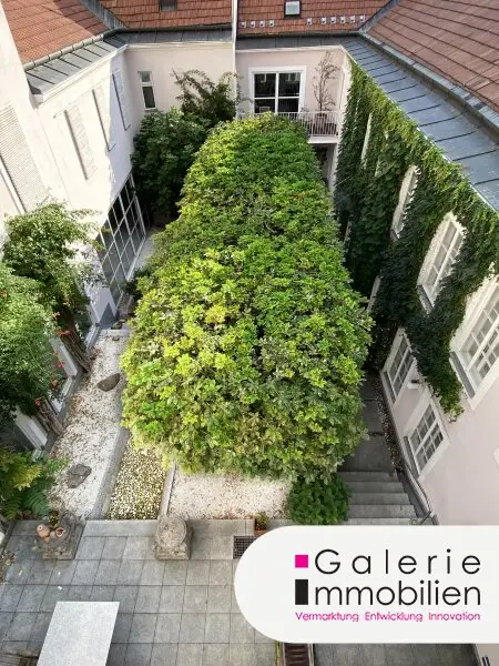 Terrasse und der Innenhof