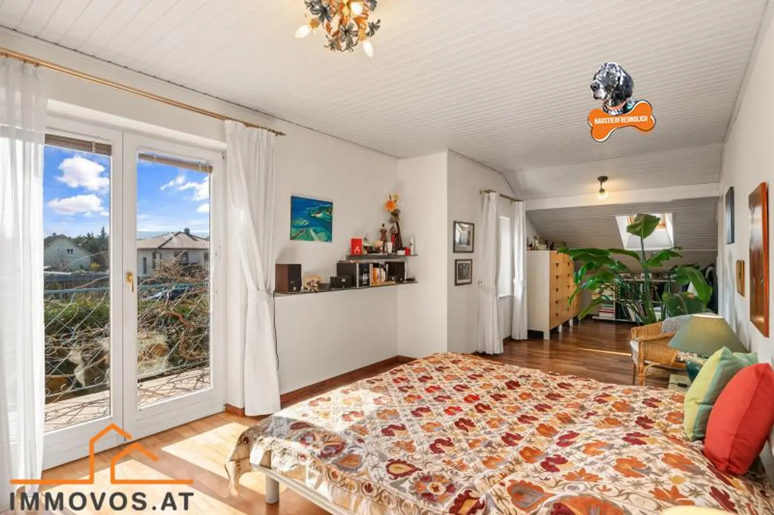 Master-Schlafraum im 1. OG mit Balkon