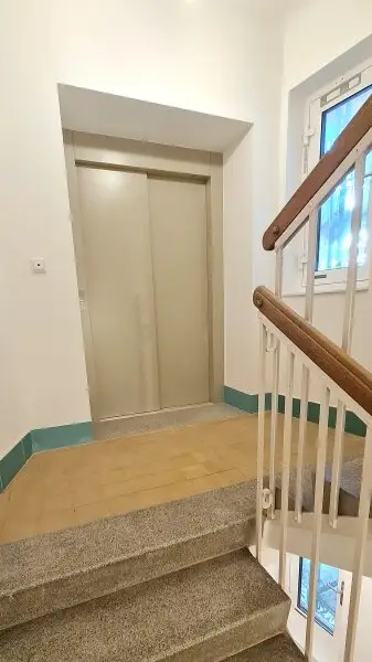 Altbauwohnung mit Balkon - Cottagelage nahe U4