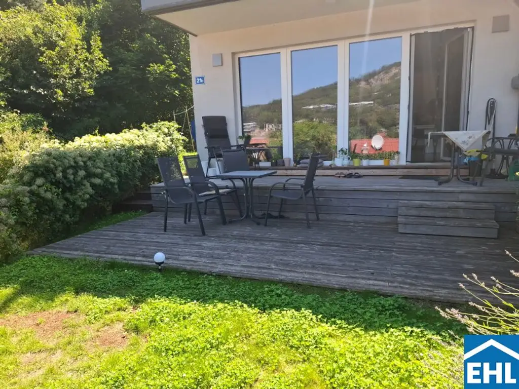 Wohnerlebnis mit traumhaftem Ausblick und uneinsehbarem Garten