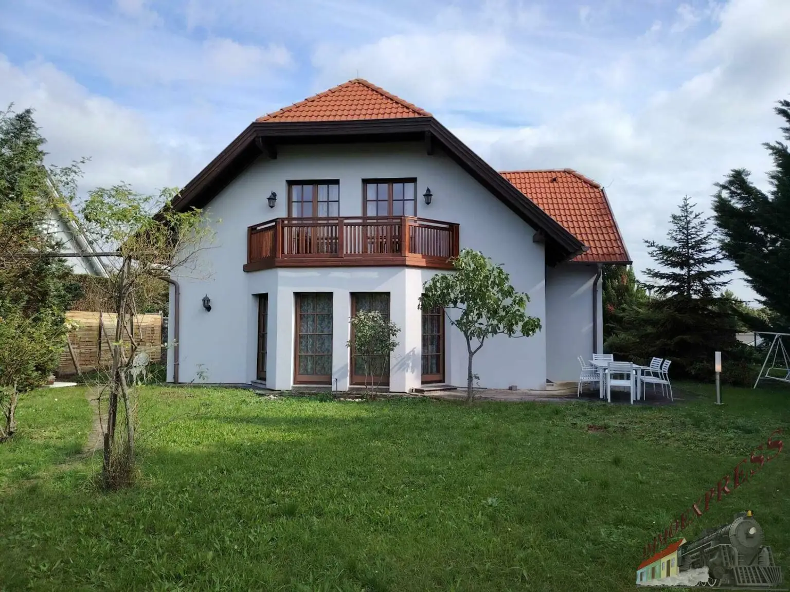 Großzügig gebautes Einfamilienhaus (Baumeisterhaus) auf 950m² Grund - nur 25min nach Wien!