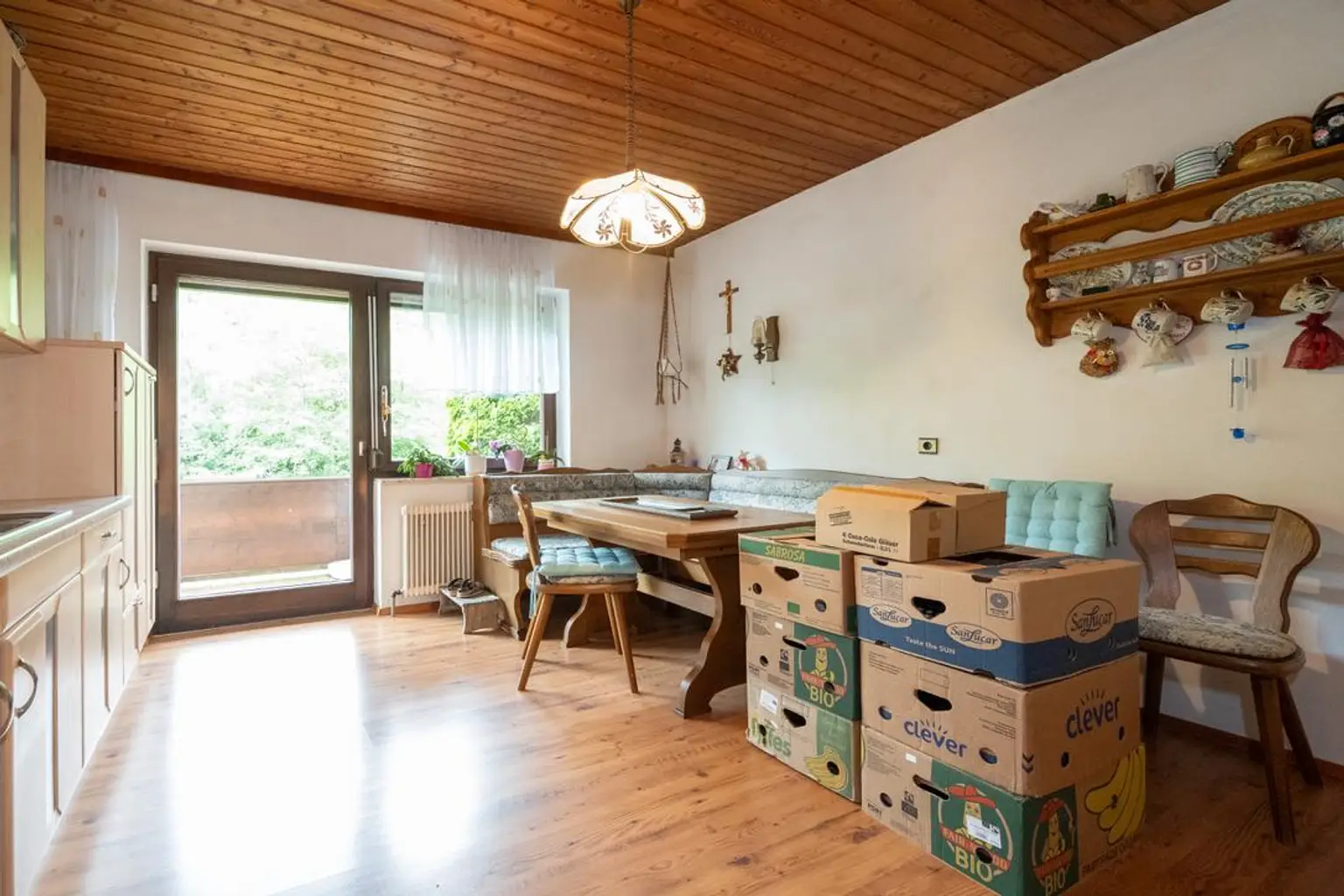 WOHNEN IM GRÜNEN – 242 m² WOHN-NUTZFLÄCHE – 3.903 m² GRUNDSTÜCK! Charmantes Einfamilienhaus voller Potenzial und zahlreicher Gestaltungsmöglichkeiten!