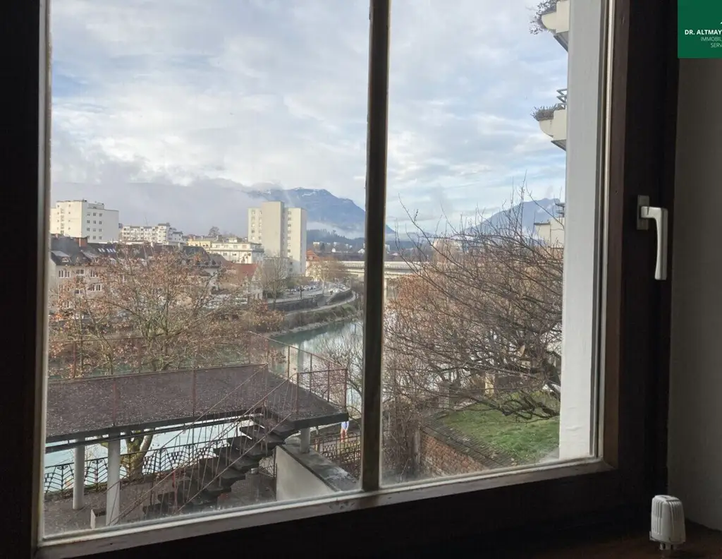 Wohnung mit herrlicher Aussicht auf die Stadt, die Drau und die Berge - Mitten in Villach !