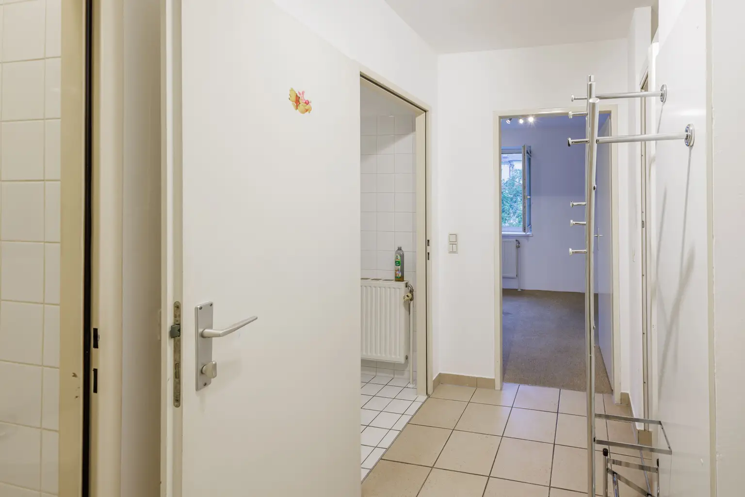 Ruhige 2-Zimmer-Wohnung mit Gartenblick und Garagenplatz