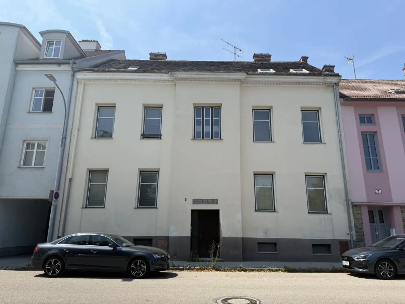 Abbruchobjekt oder Sanierung - Zinshaus Mitten im Zentrum