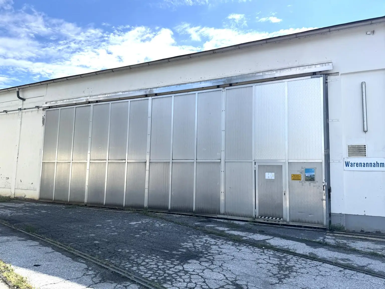 Hallenobjekt mit Büro beim Hauptbahnhof