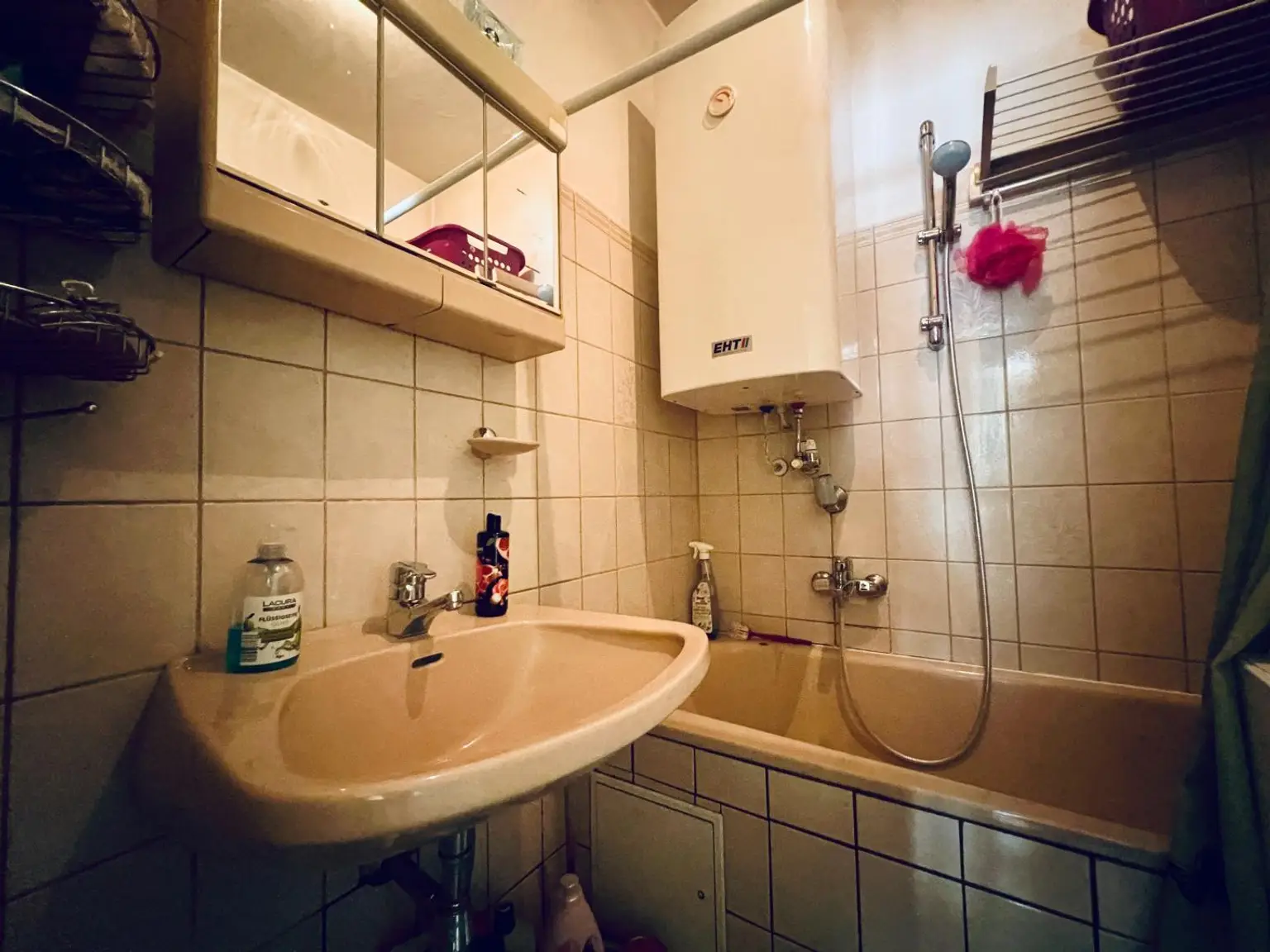 Charmante 3 Zimmer EG Wohnung mit 2 Loggien und Garage