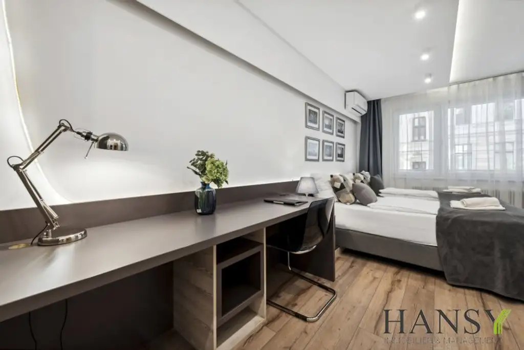 Vollmöblierte 3-Zimmer-Wohnung mit Loggia & zwei getrennt begehbaren Schlafzimmern! (WG-tauglich) 5 Gehminuten zur Mariahilfer-Straße