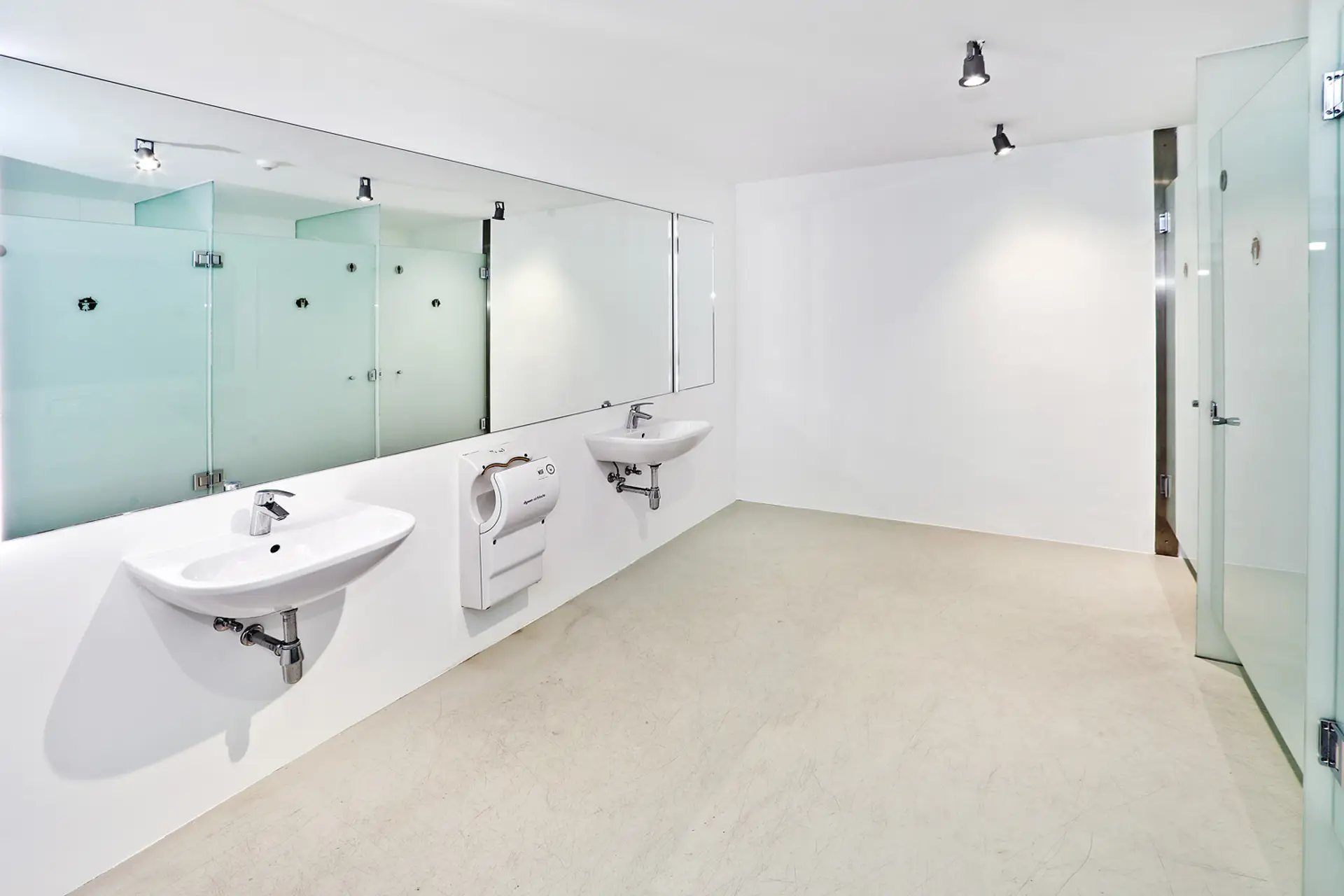 LOFT Schottenfeldgasse Sanitärbereiche