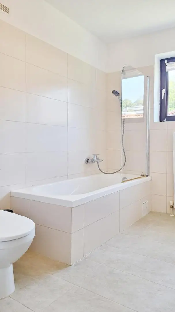 Gemütliche 2-Zimmer-Wohnung mit Terrasse und Badeplatz an der Traun
