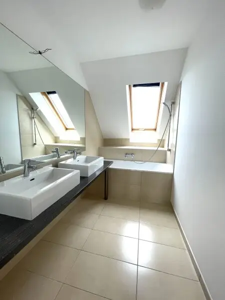 Sonnige 3,5-Zimmer Dachgeschoßwohnung mit Terrasse zu kaufen