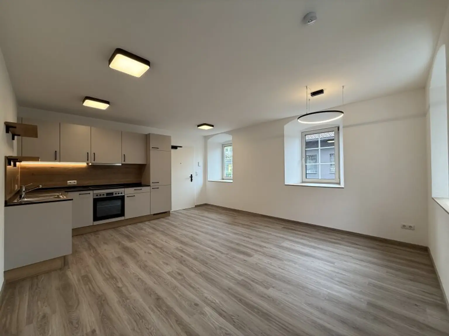 TOP W1: 2,5-Zimmer-Wohnung im Untergeschoss