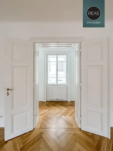 Büro mit Gartenblick und Erker in Bestlage neben dem Schubert-Museum! Gartennutzung inklusive!