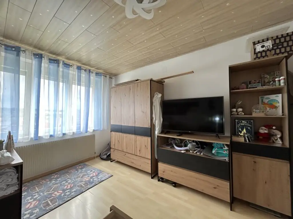 +Einzigartiges Mehrfamilienhaus und riesen Grundstück, direkt neben Oberpullendorf! +