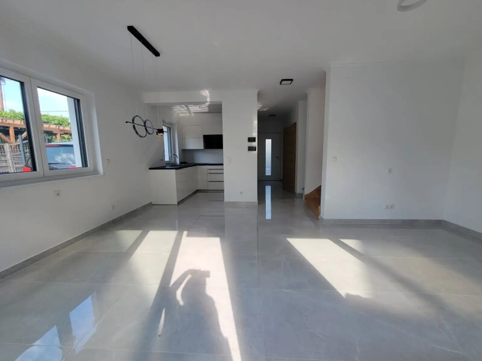 ERSTBEZUG!! MODERNES EINFAMILIENHAUS AM NÖRDLICHEN STADTRAND VON WIEN - 1210 WIEN LEOPOLDAU.