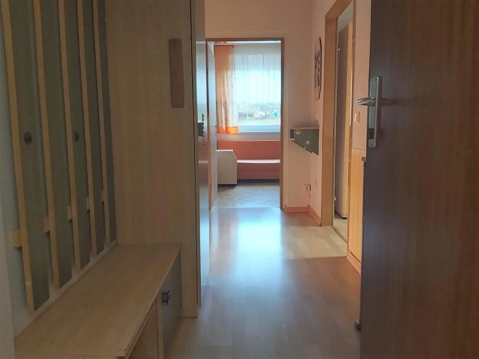 Möblierte 3-Zimmer-Wohnung mit Loggia und Carport in Mürzzuschlag zu mieten !