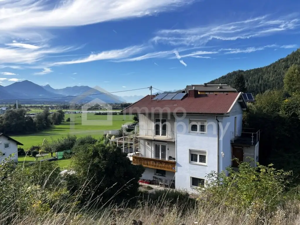 Großes renovierungsbedürftiges Ein- bis Zweifamilienhaus in Weissenstein bei Villach mit Fernblick