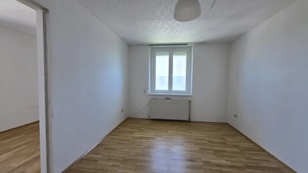 Wohnen im grünen Hietzing: Charmante 2-Zimmer-Wohnung - 2.Stock OHNE Lift