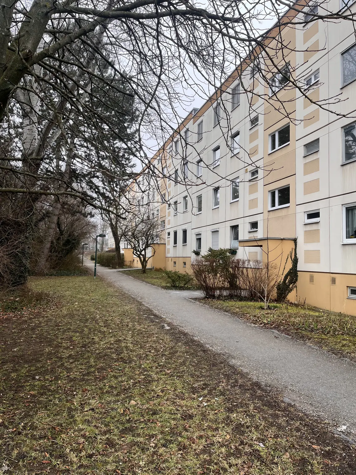 Repräsentatives Wohnen mit Loggia & Parkgaragen-Option