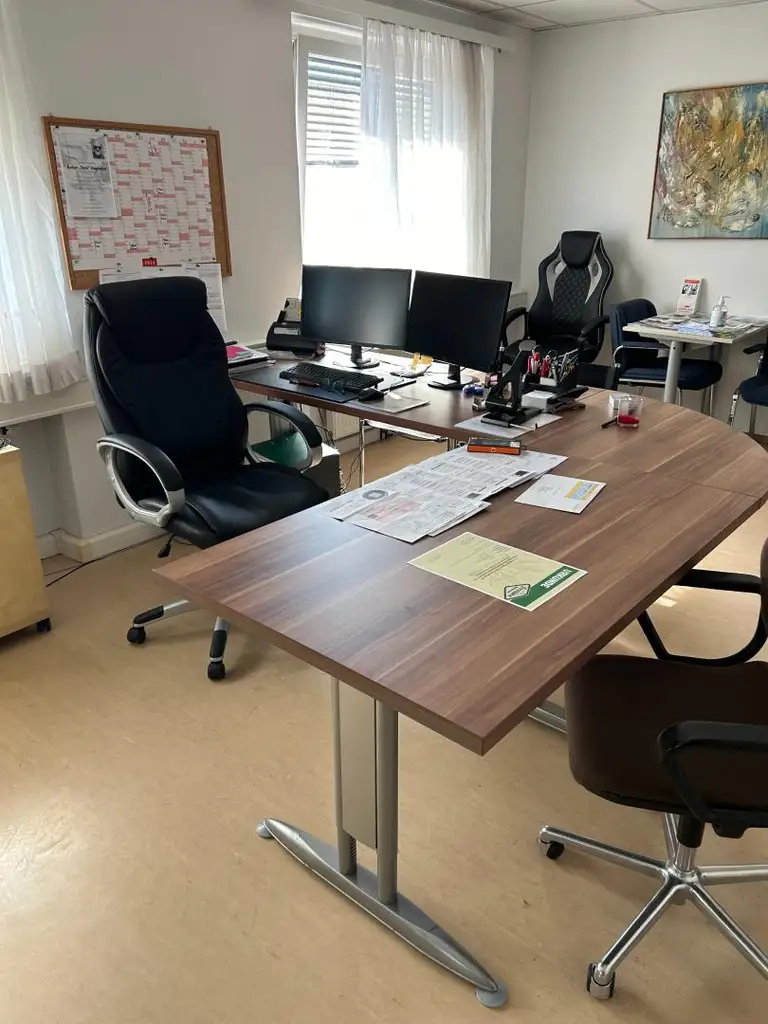 die ersten 3 Monate mietfrei---Büro im Oberbank-Gebäude 2.OG
