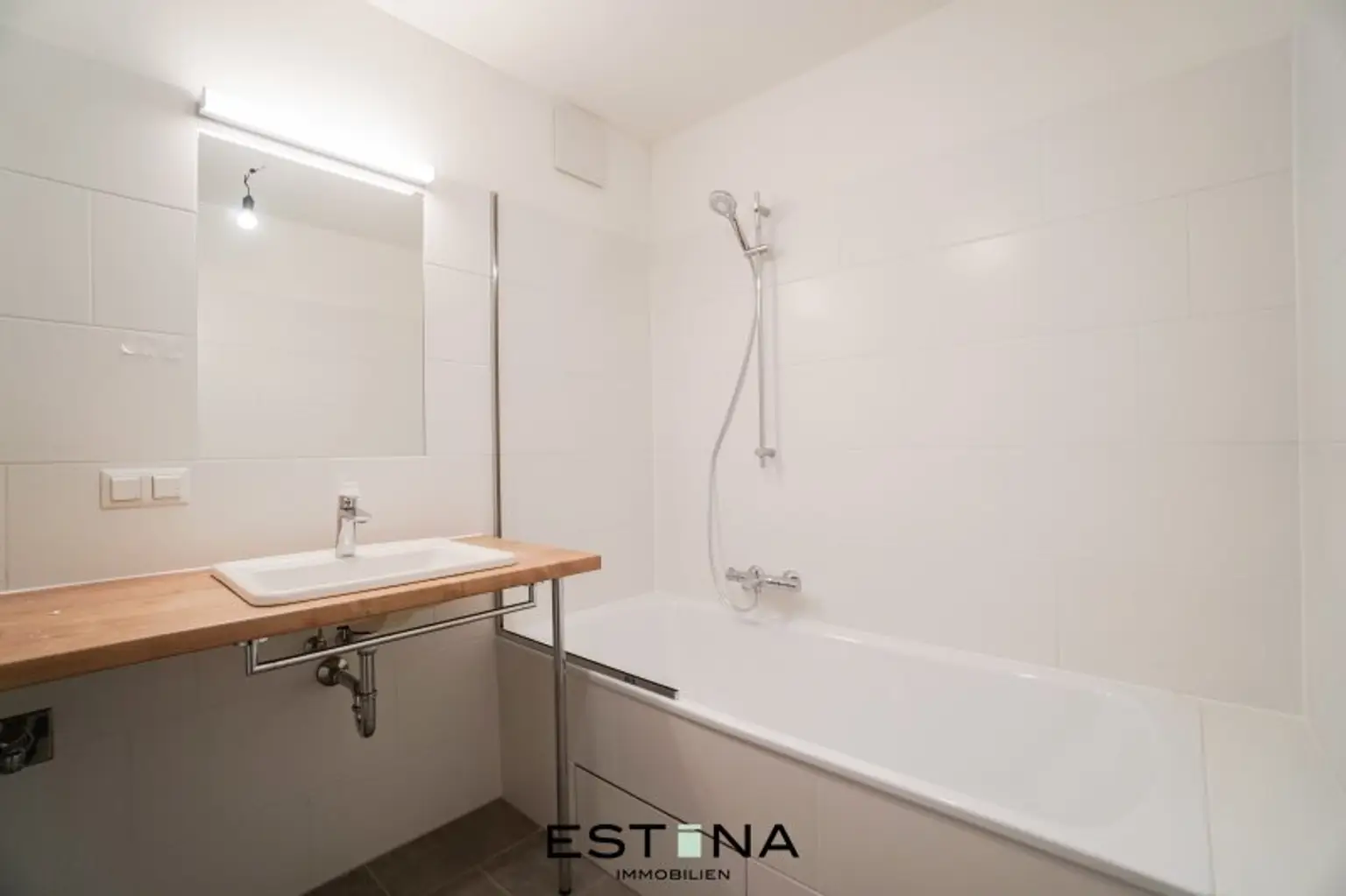 Familienwohnung in Ruhelage direkt beim Kirschblütenpark