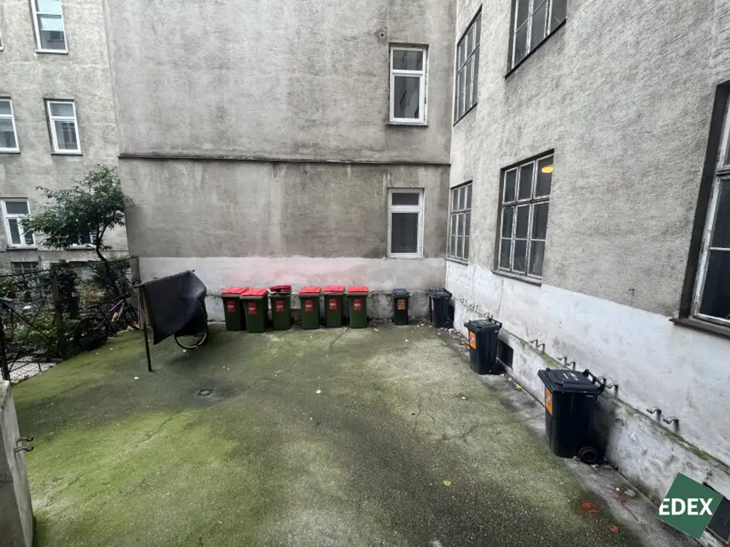 Sanierungsbedürftige 1-Zimmer-Altbauwohnung im EG nahe UKH Lorenz Böhler