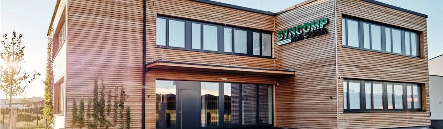 HI TECH BETRIEBSGEBÄUDE