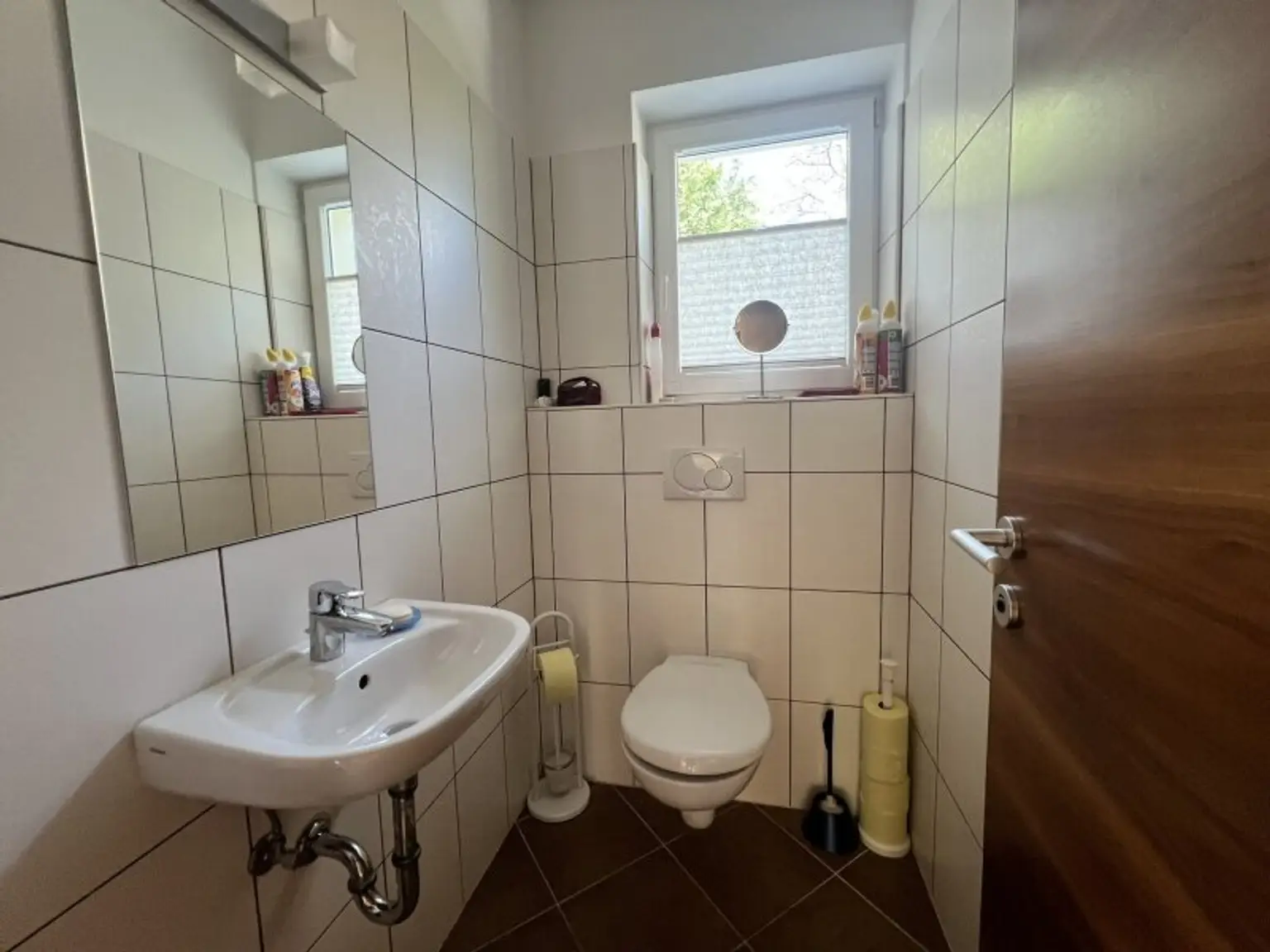 Moderne, zentrumsnahe Familienvilla mit großem Garten in gefragter Grünruhelage (!)