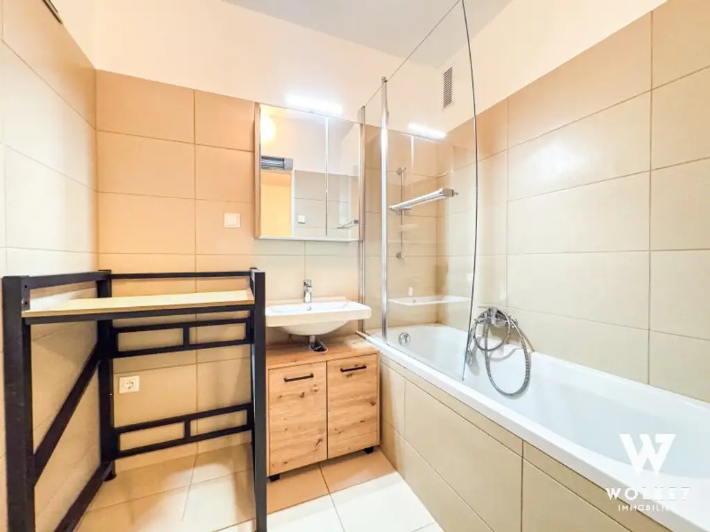 Gut geschnittene 3-Zimmer-Wohnung mit separater Küche und Loggia | Klima