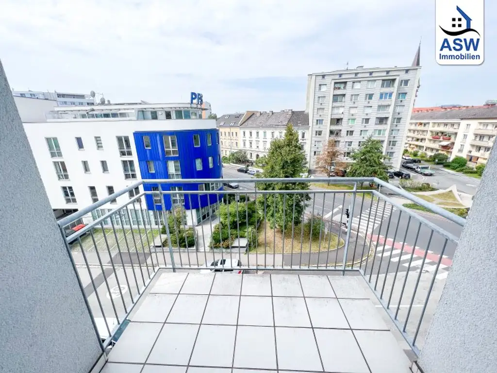 Perfekt aufgeteilte 2-Zimmerwohnung mit schöner Küche, Balkon und Loggia