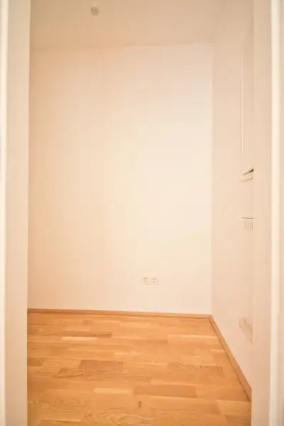 Wohnen trifft Arbeiten – 2,5-Zimmer-Wohnung mit Balkon & angrenzendem Büro mit separatem Zugang