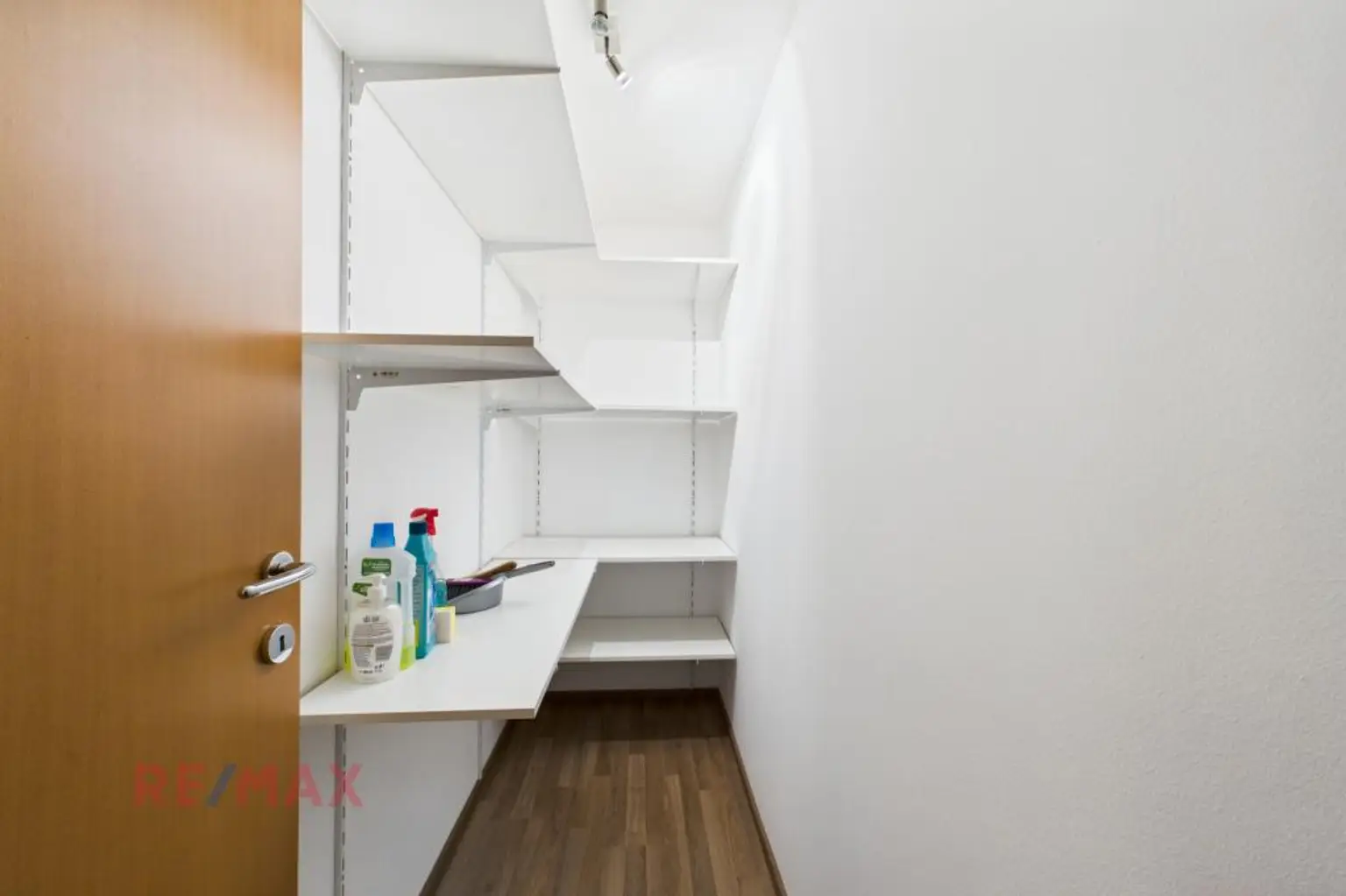 Ruhig gelegene Dachgeschosswohnung mit hochwertiger Ausstattung nahe Stadtzentrum