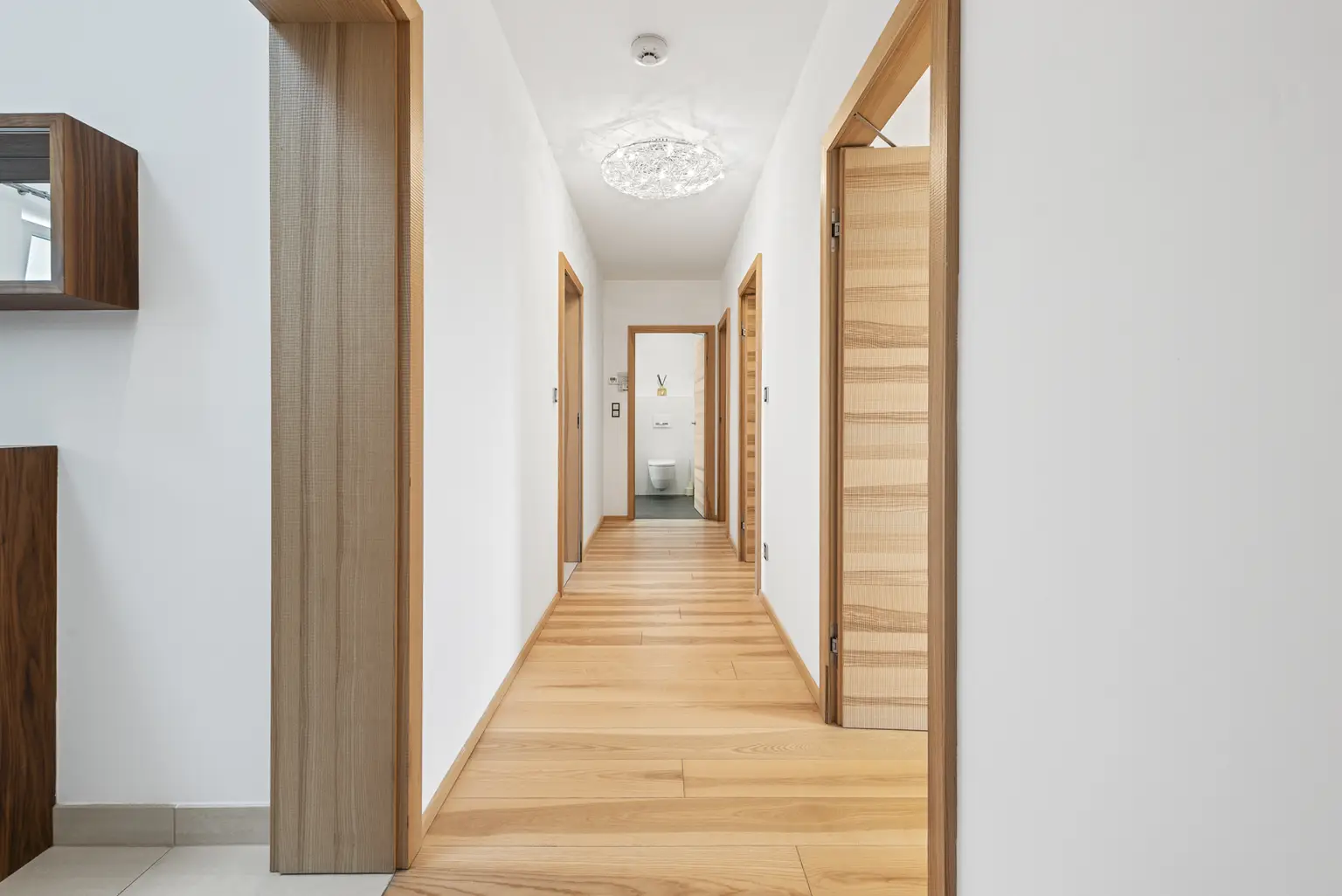 Großzügiges Maisonette-Penthouse zur Miete – mit Dachterrasse, Sauna und Whirlpool in Brunn am Gebirge