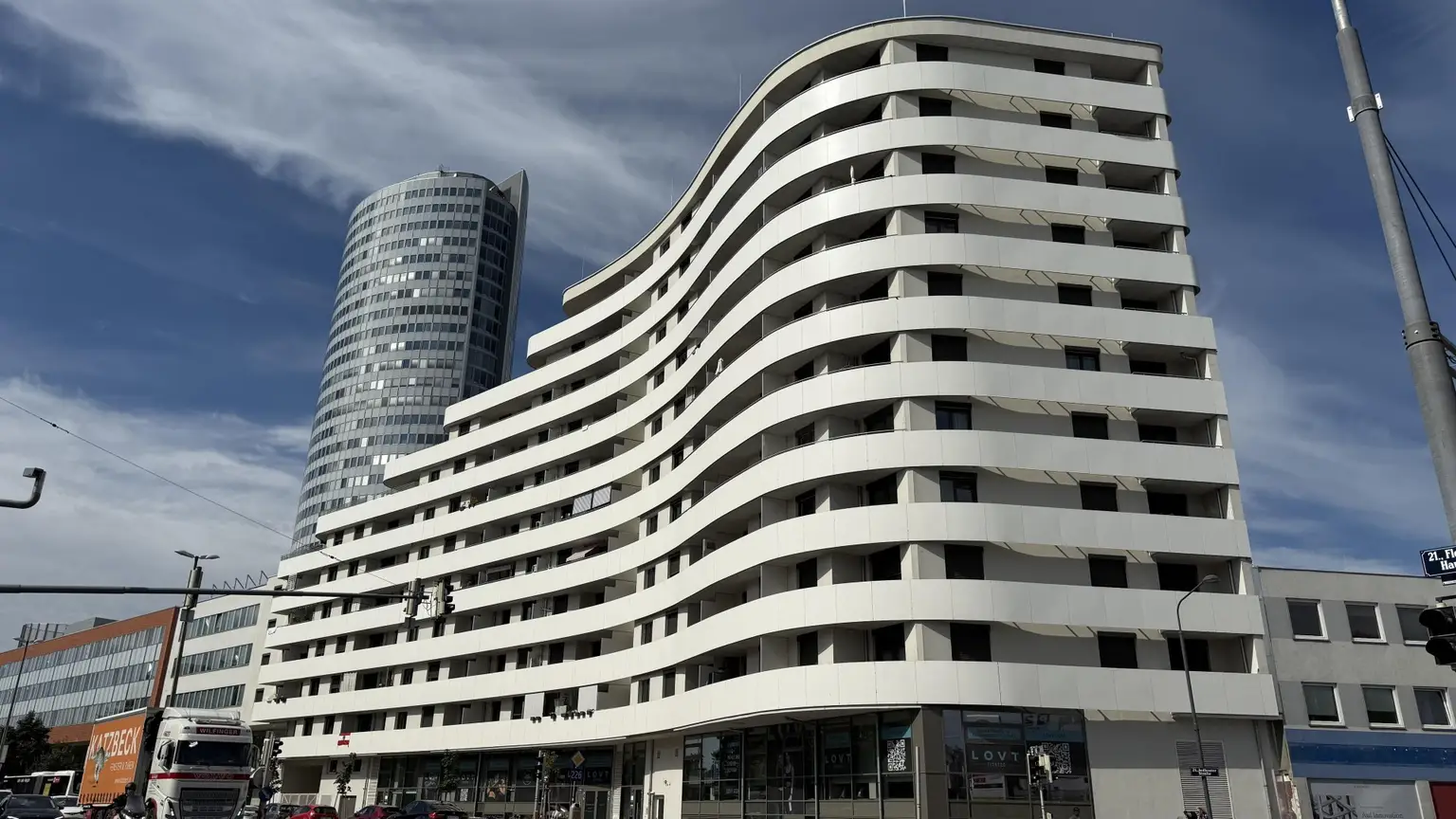 11.OG: Top-ausgestattete Neubauwohnung mit 7m² Loggia