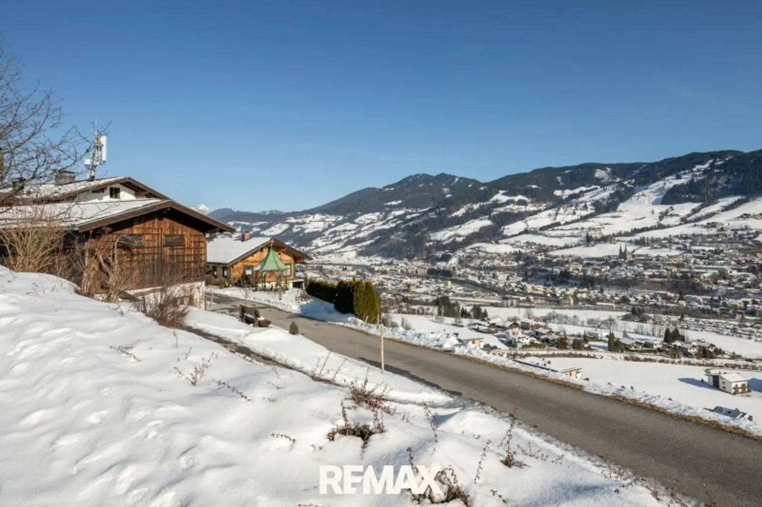 "Landwirtschaft mit Tischlerei in St. Johann im Pongau"
