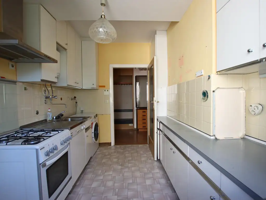 NEUER PREIS! 3 Zimmer Wohnung im Stadtzentrum mit Potential zu kaufen!