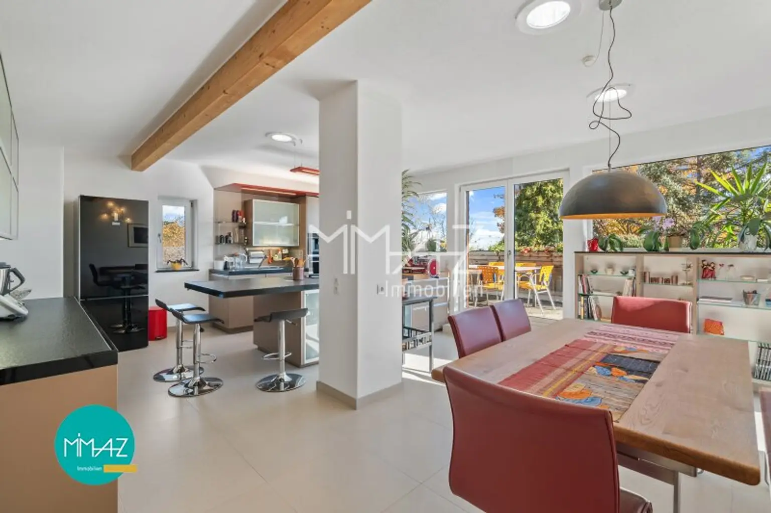 Großzügig • Hell • Außergewöhnlich! Lichtdurchflutetes Penthouse mit 3 Terrassen und Eigengarten! Weitblick inklusive!