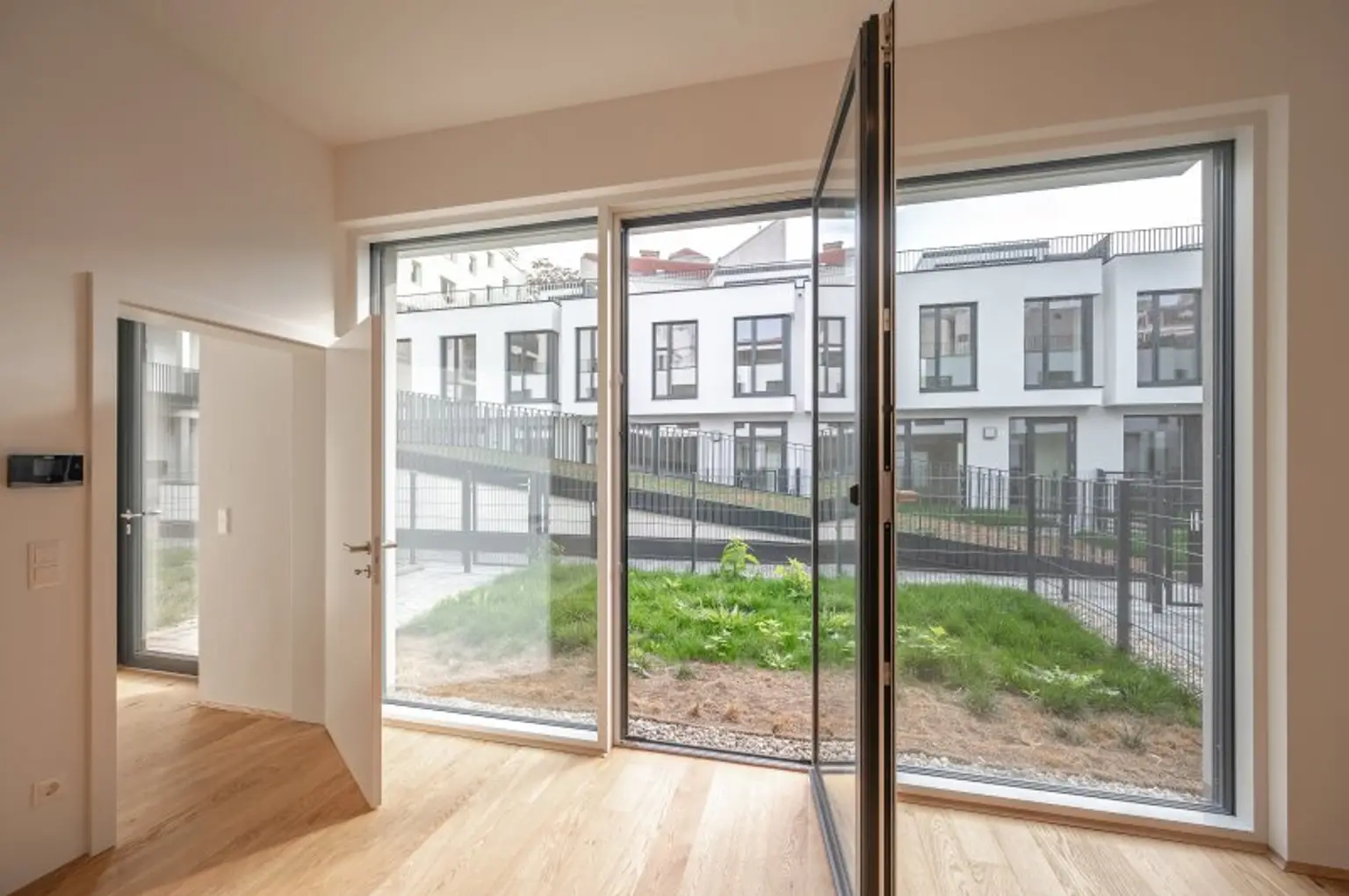 ***NEU***Townhouses in bester Lage mit Garten und Dachterrasse!