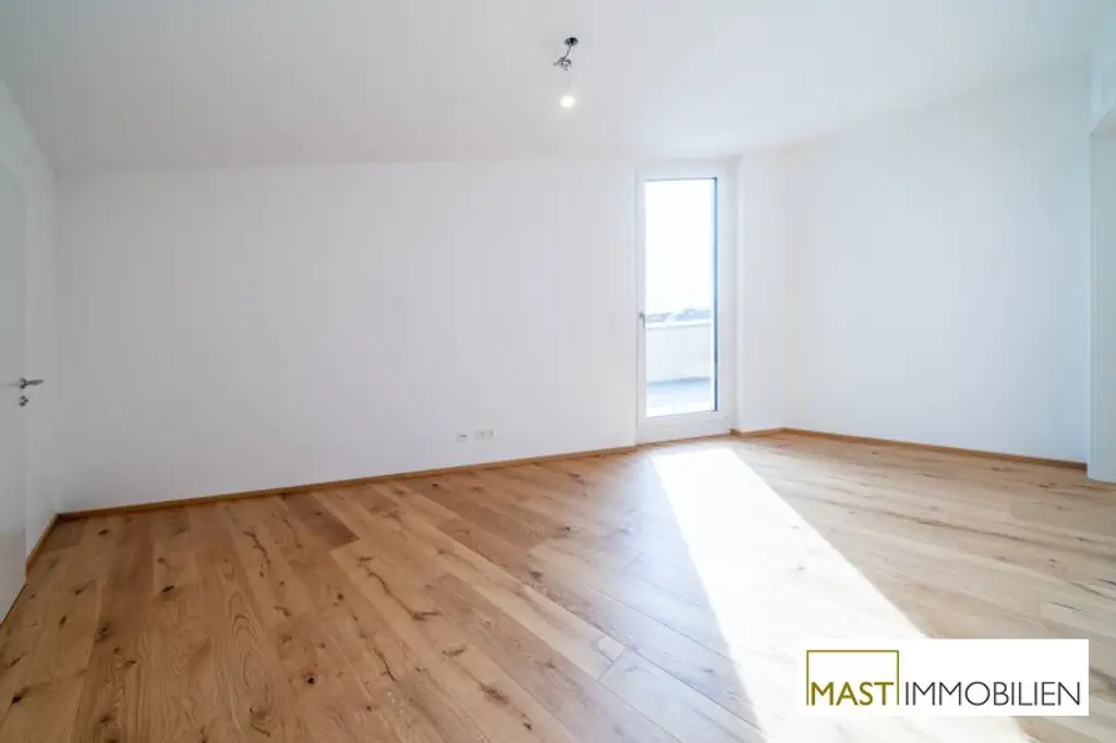 *Sommer 2025* Einzigartige 3-Zimmer Dachgeschosswohnung mit unglaublicher Terrasse - Provisionsfrei!
