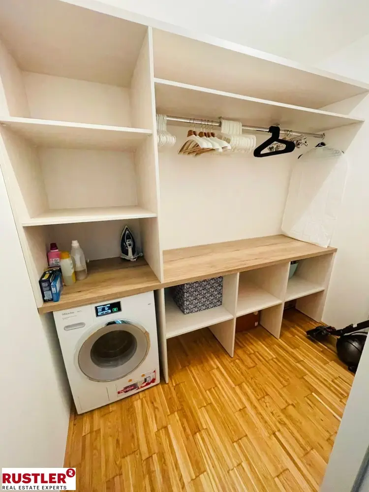 Atemberaubend -> Möblierte 4-Zimmer Wohnung mit traumhaftem Ausblick