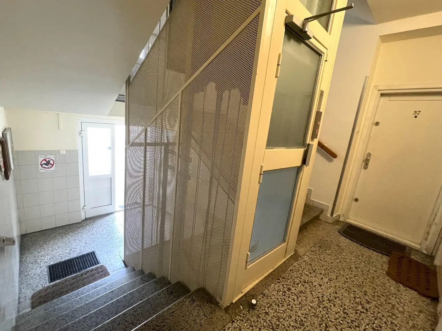 "Anlegerwohnung - 3,25% Rendite - befristet vermietet"