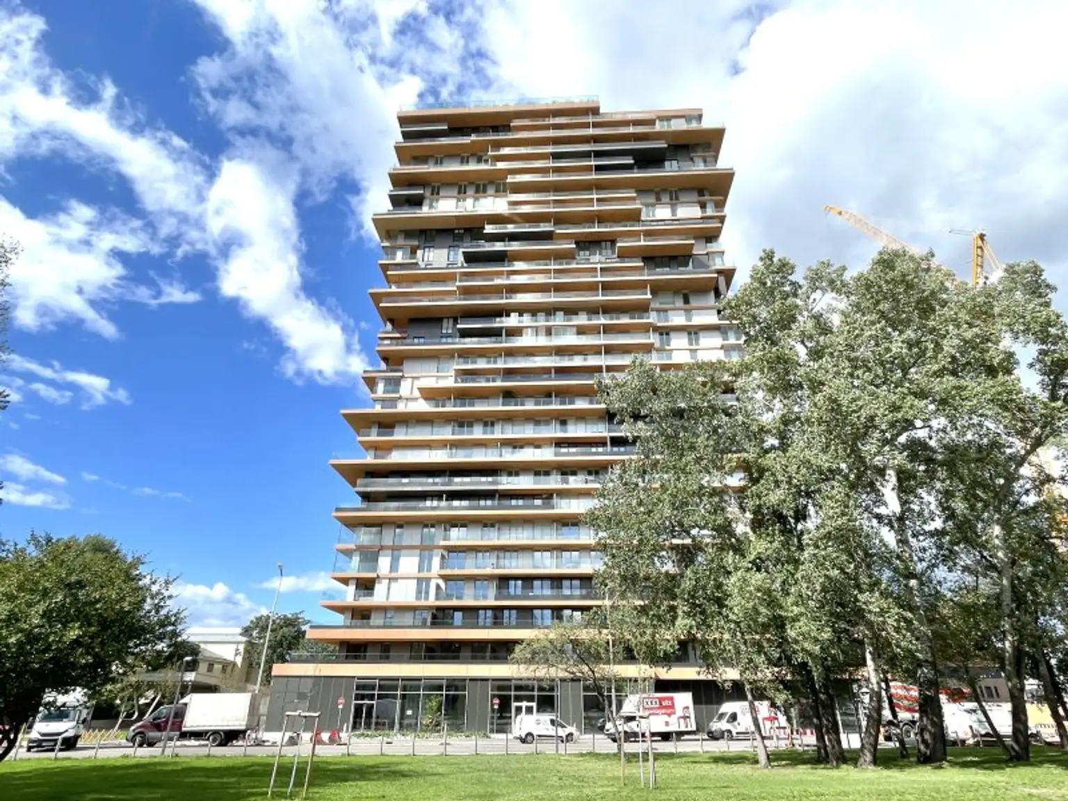 ***Grünblick im Viertel Zwei – Exklusives Wohnen über den Dächern Wiens - Infinity Rooftop-Pool - Panoramasauna - Fitnessbereich***