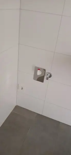 NEUBAU - ERSTBEZUG - Top 17 - Wunderschöne 2 Zimmerwohnung mit großem Balkon und eigenem Tiefgaragenplatz