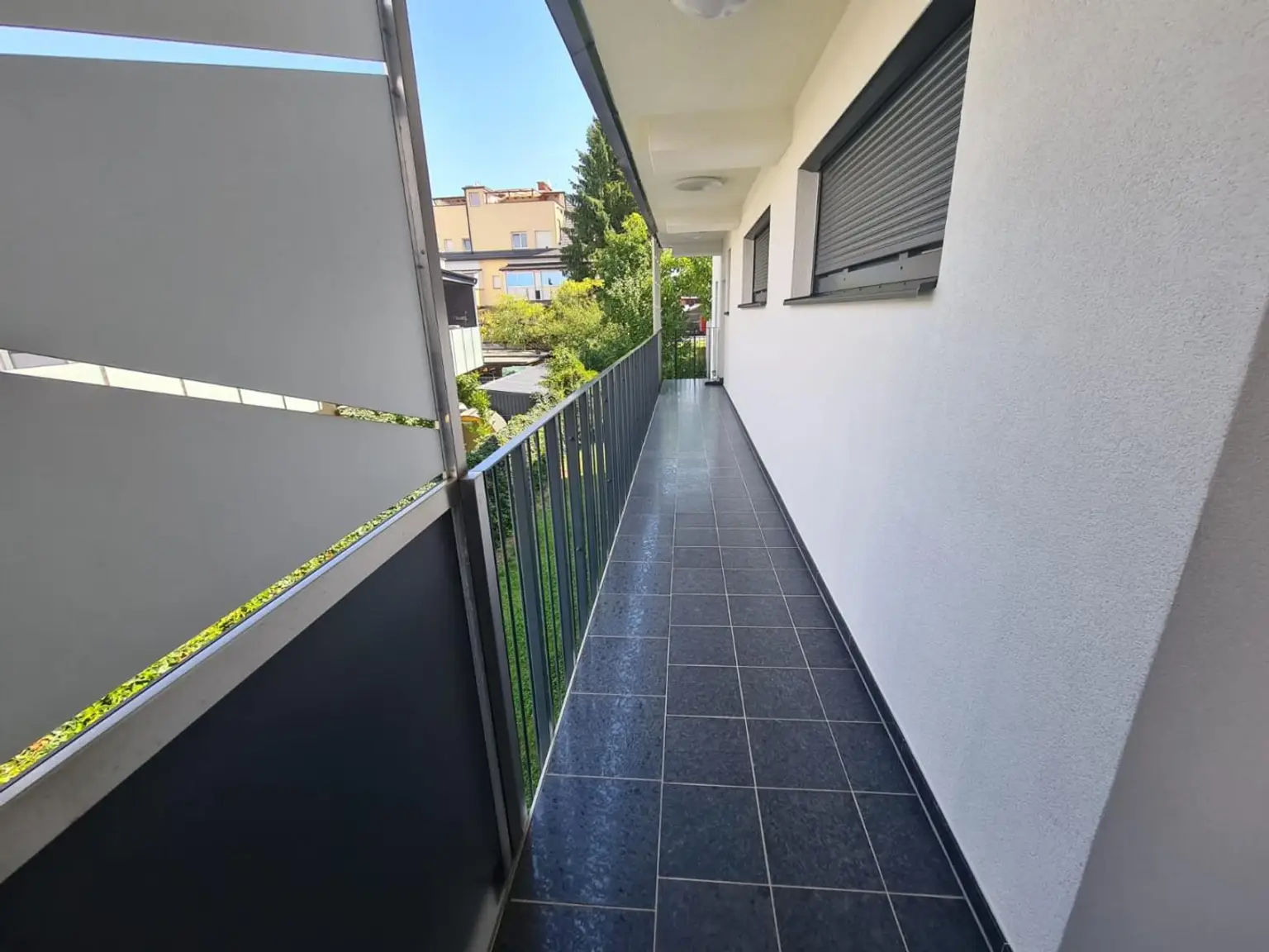 Neuwertige, wunderschöne 3-Zimmer-Wohnung mit großen Süd-Balkon