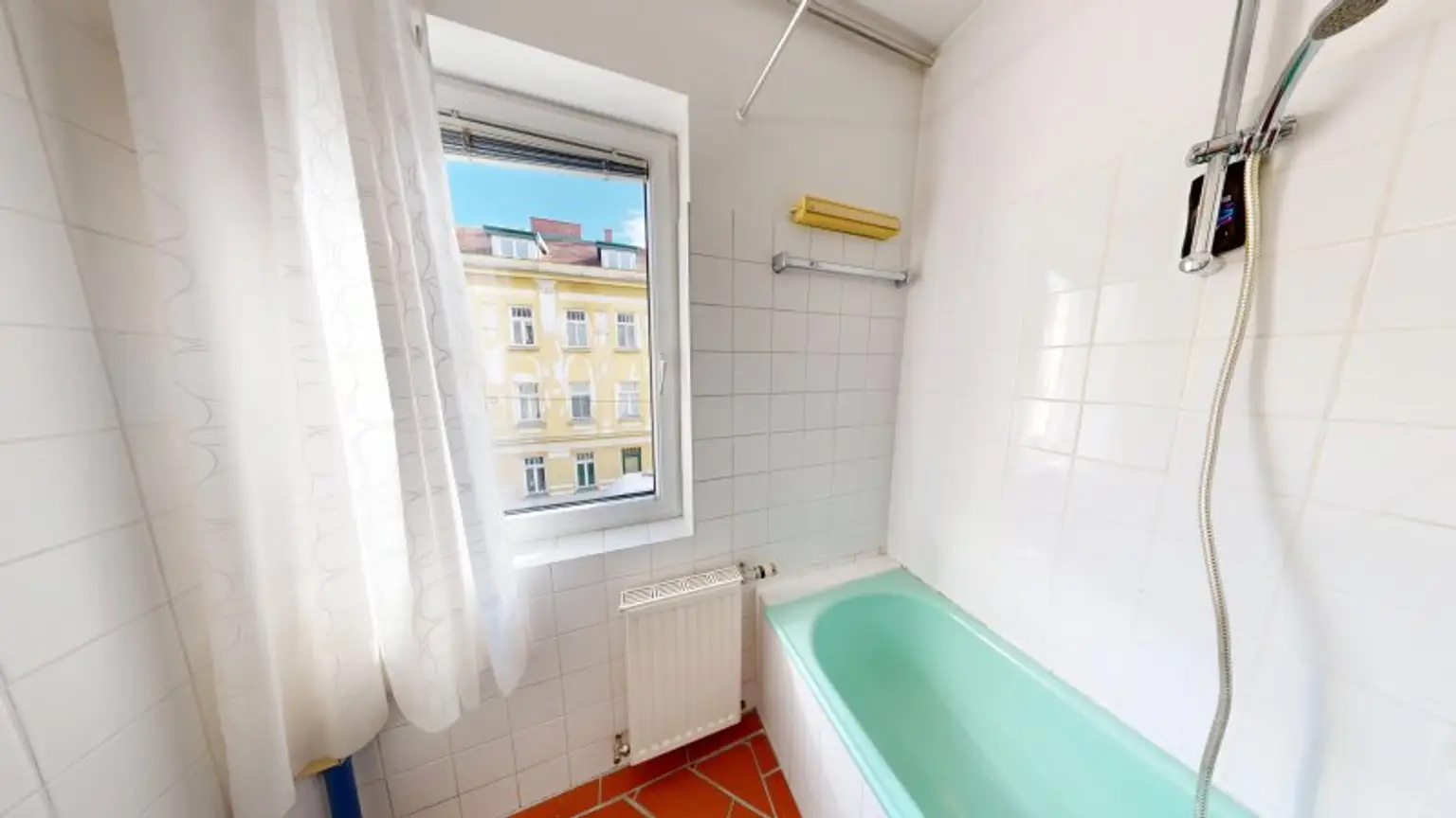 Ein helles Zuhause mit Zukunft für Eigennutzer und Investoren