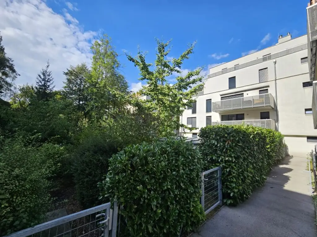 NEUWALDEGG - Gepflegter Neubau mit Balkon