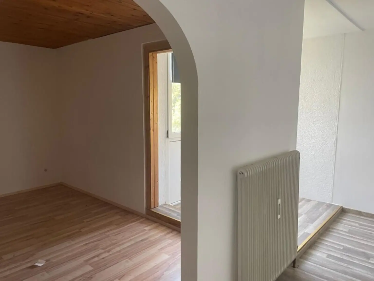 Ruhige  2-Zimmer-Wohnung mit Loggia in Grünlage - Nähe Lobau